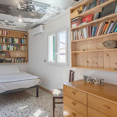 Ballaro Market Street Art Stylish Flat X10 Apartment